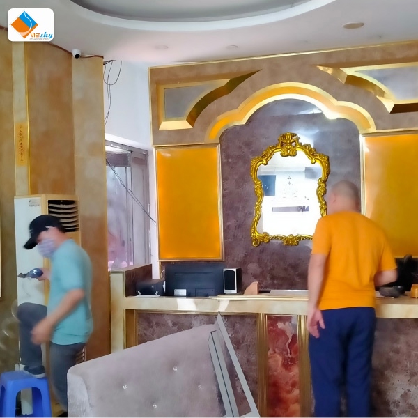 Thiết kế, cải tạo quầy lễ t&acirc;n c&ocirc;ng ty chuy&ecirc;n nghiệp,  thu h&uacute;t kh&aacute;ch h&agrave;ng tại Nội Thất VietSky