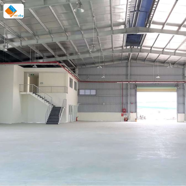 V&igrave; sao thi c&ocirc;ng c&aacute;ch nhiệt chống n&oacute;ng cho nh&agrave; xưởng l&agrave; lựa chọn tối ưu?